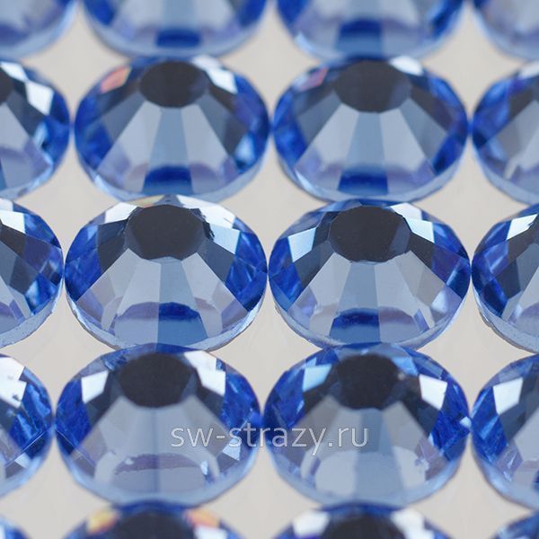 YHB 28 ss34 Light Sapphire F 106